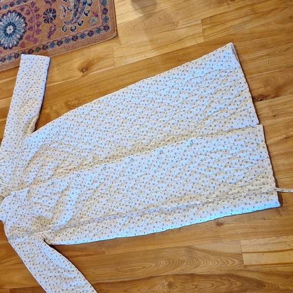 The Vermont Country Store Mini Floral Cotton Quilted House Coat Size M White - Picture 15 of 15
